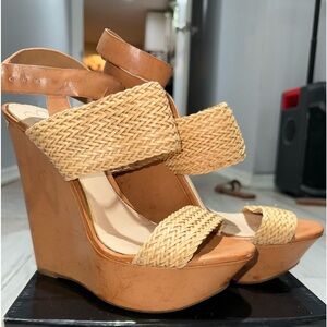 Jessica Simpson Wedges